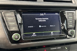 punainen Skoda Fabia 2016 kuva 16.