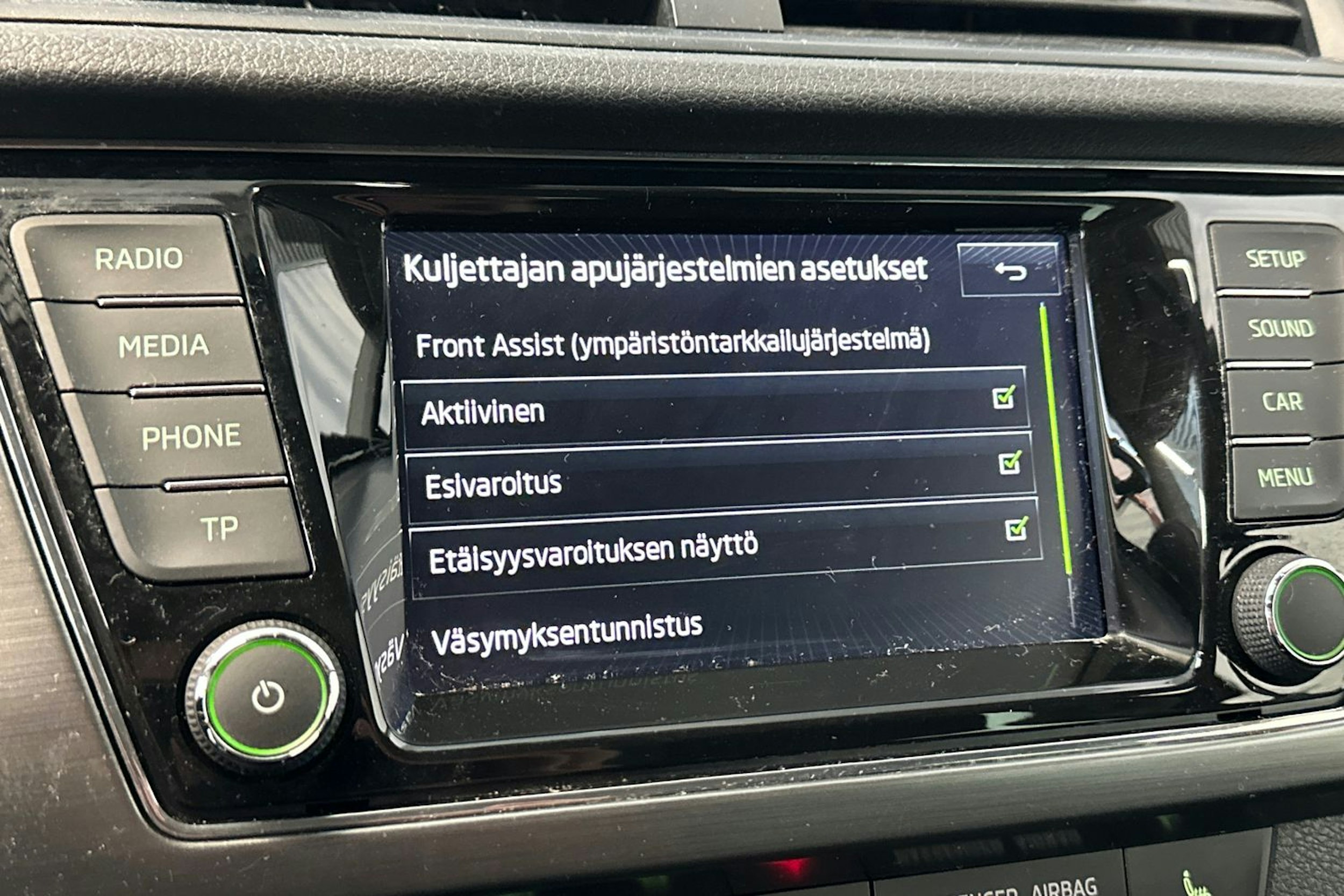 punainen Skoda Fabia 2016 kuva 19.