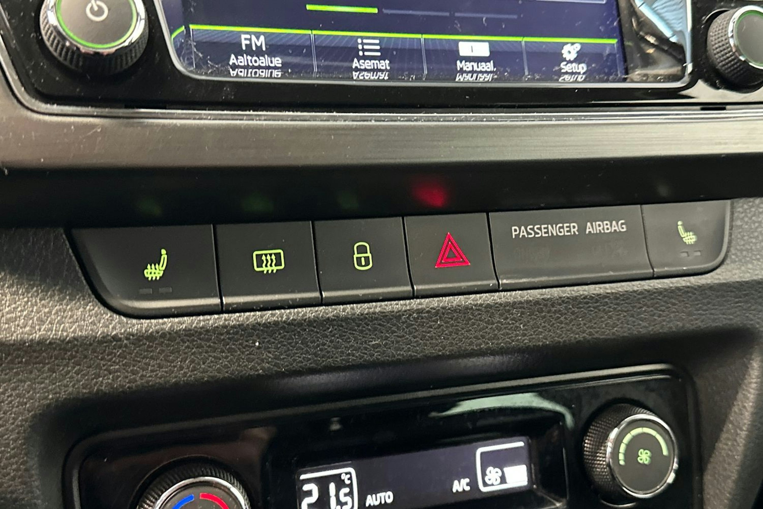 punainen Skoda Fabia 2016 kuva 24.