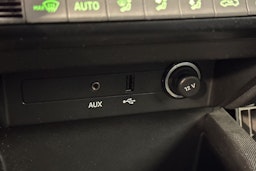 punainen Skoda Fabia 2016 kuva 25.