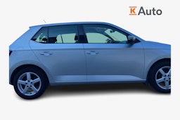 harmaa Skoda Fabia 2016 kuva 5.