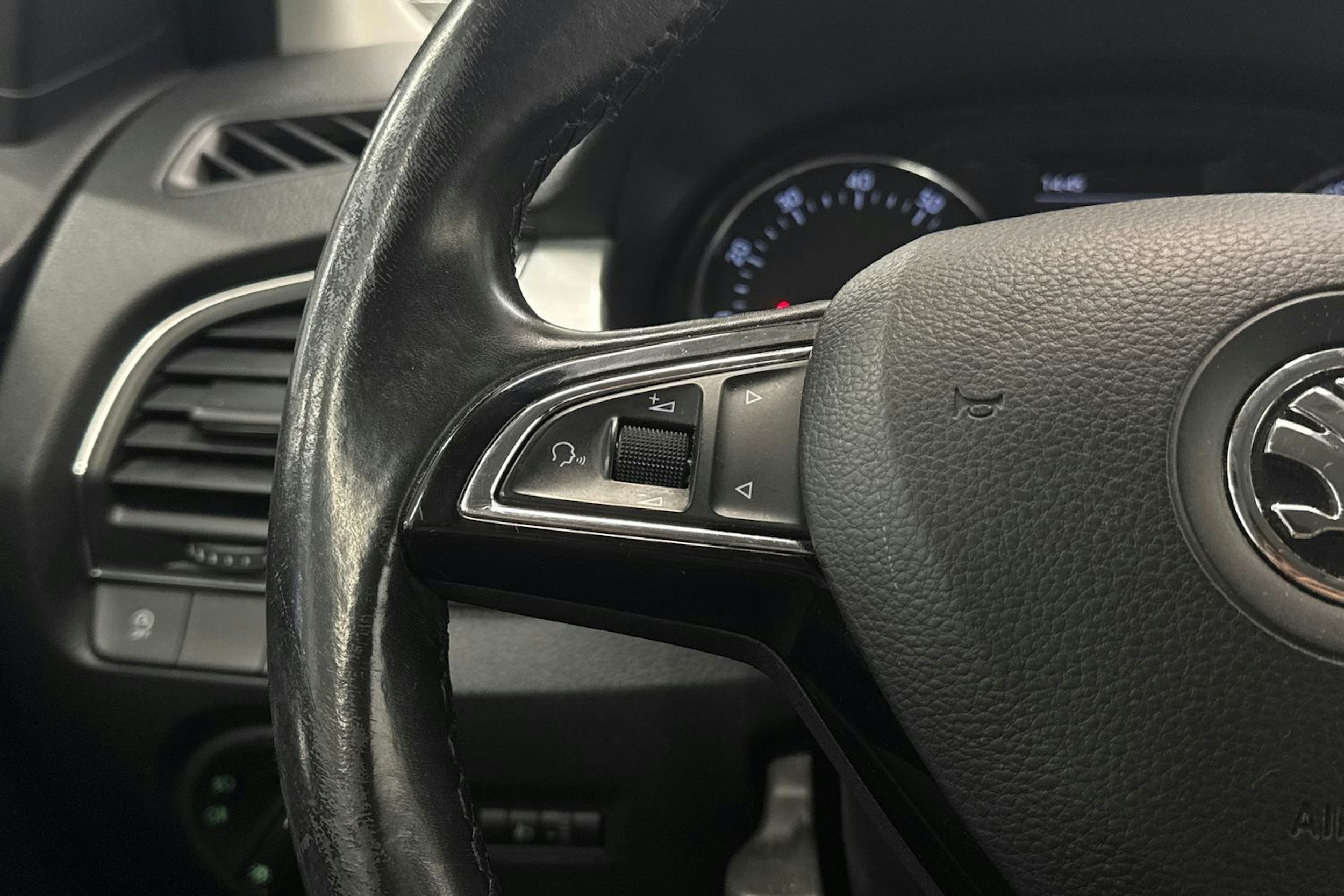 Valkoinen Skoda FABIA 2017 kuva 14.