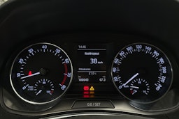 Valkoinen Skoda FABIA 2017 kuva 17.