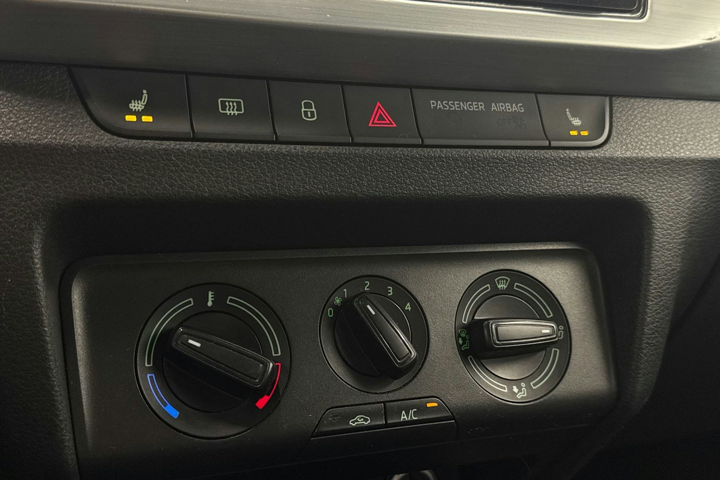 Valkoinen Skoda FABIA 2017 kuva 22.