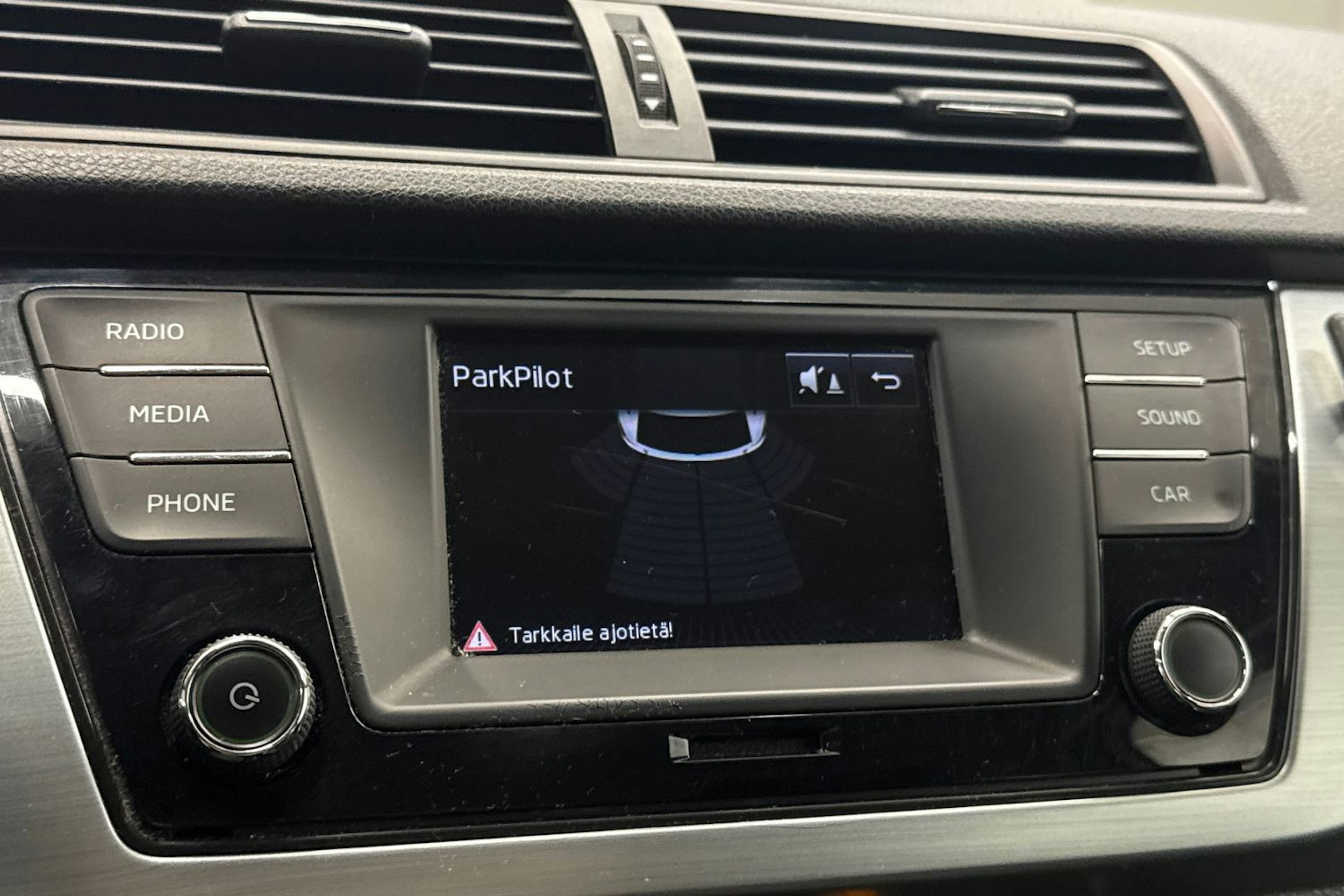 Valkoinen Skoda FABIA 2017 kuva 31.