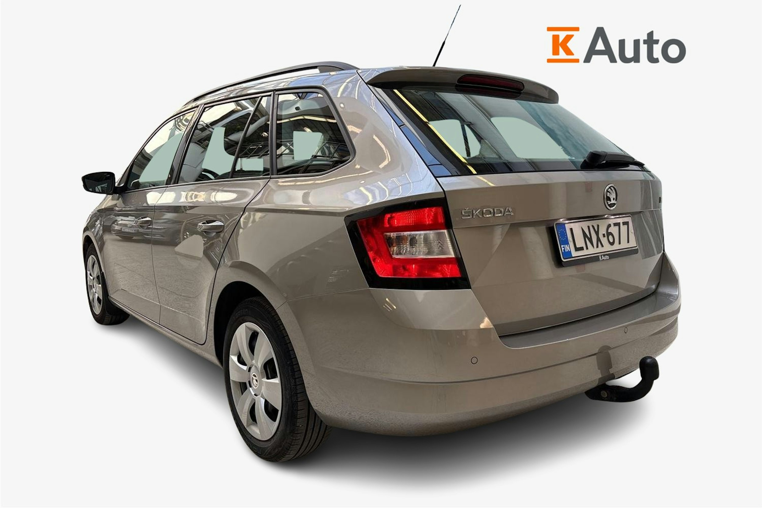 ruskea (beige) Skoda Fabia 2017 kuva 2.
