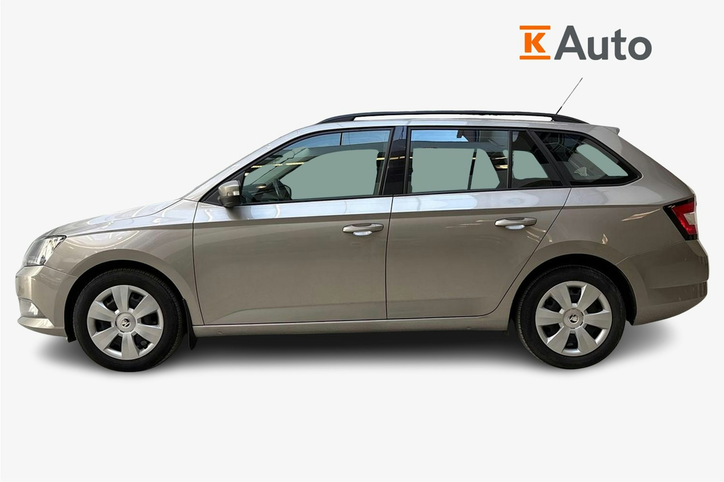 ruskea (beige) Skoda Fabia 2017 kuva 6.