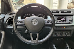 ruskea (beige) Skoda Fabia 2017 kuva 23.