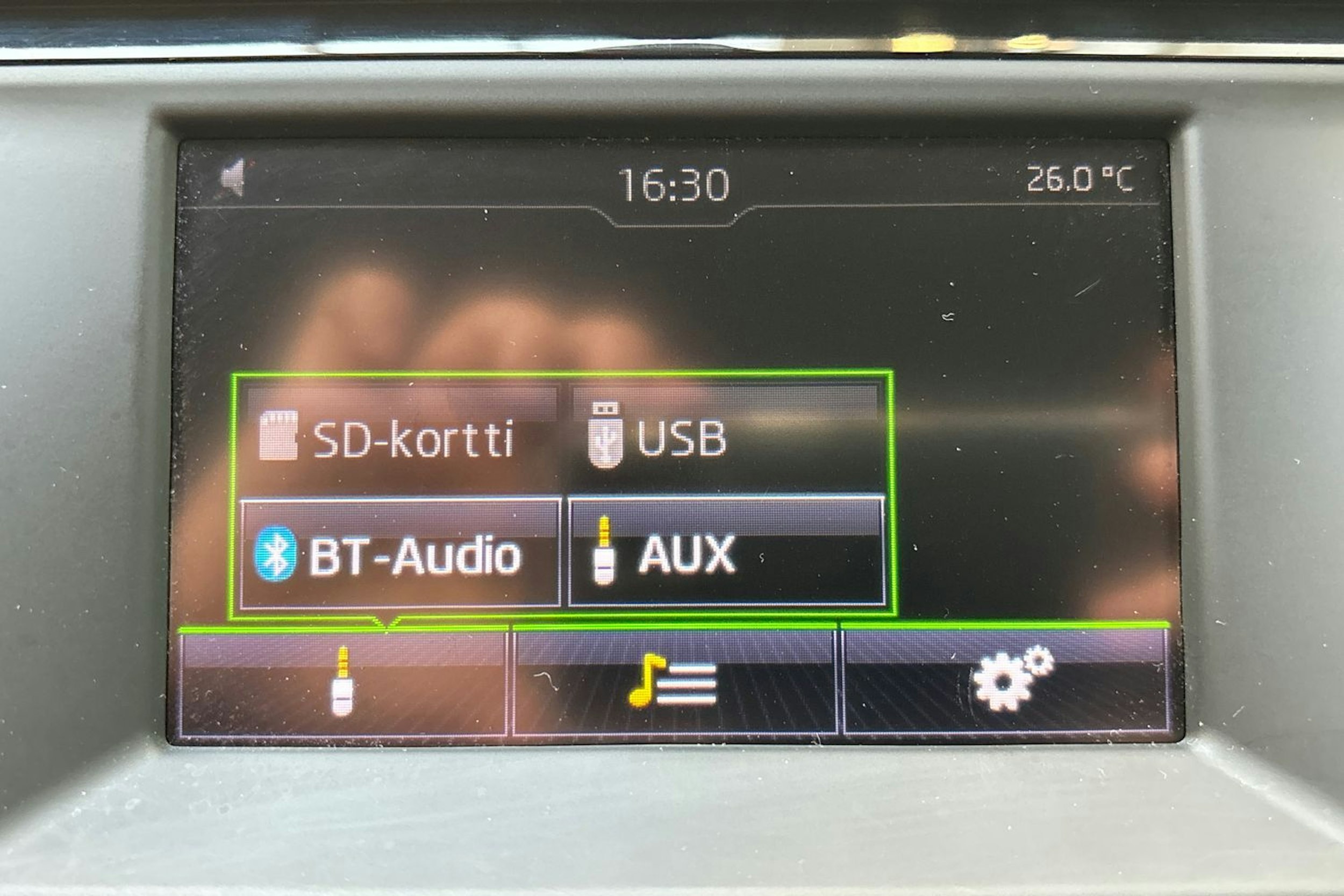 ruskea (beige) Skoda Fabia 2017 kuva 25.