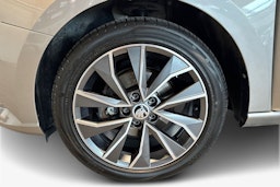 Ruskea (beige) Skoda FABIA 2017 kuva 9.