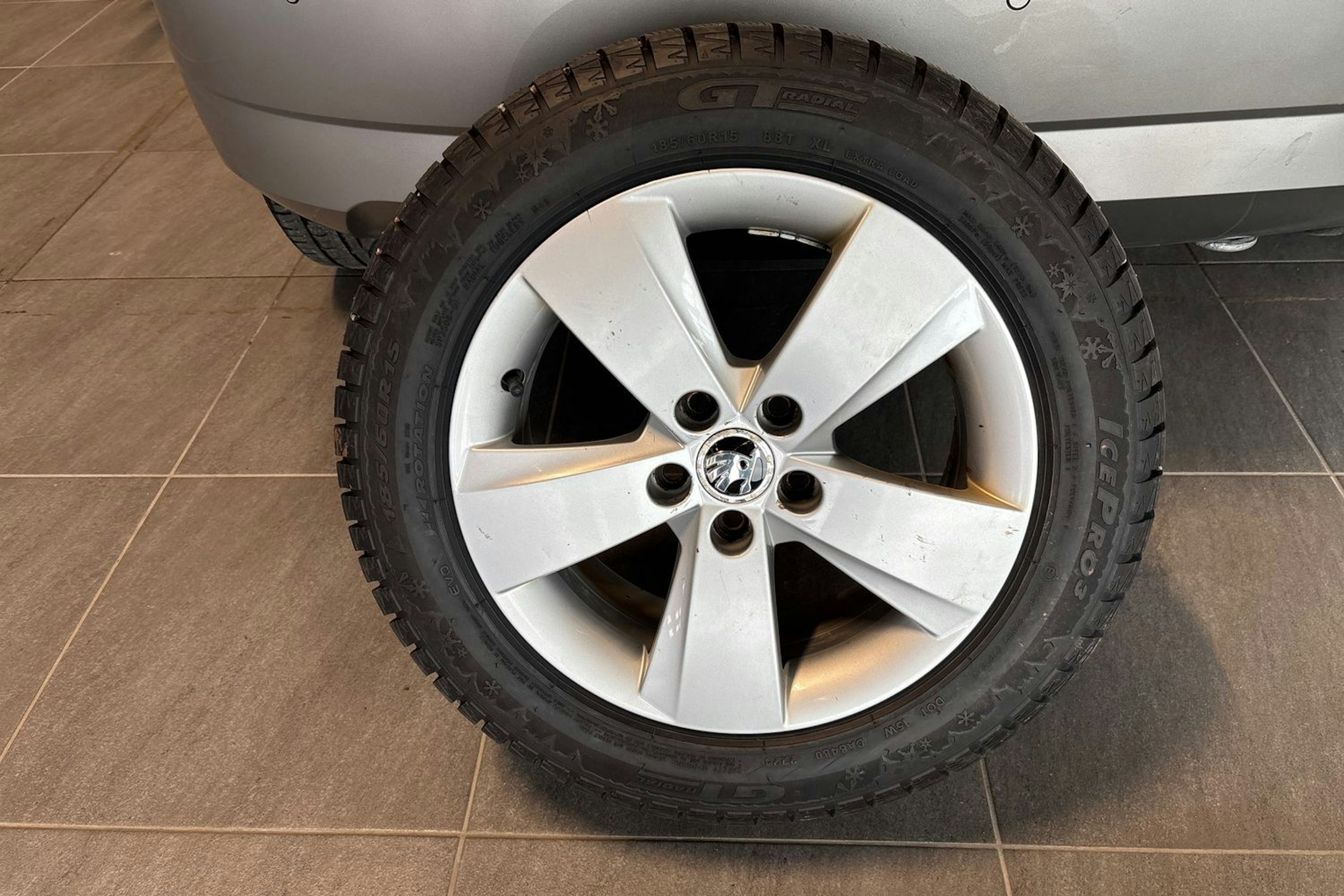 Ruskea (beige) Skoda FABIA 2017 kuva 17.