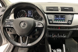 harmaa Skoda Fabia 2017 kuva 9.