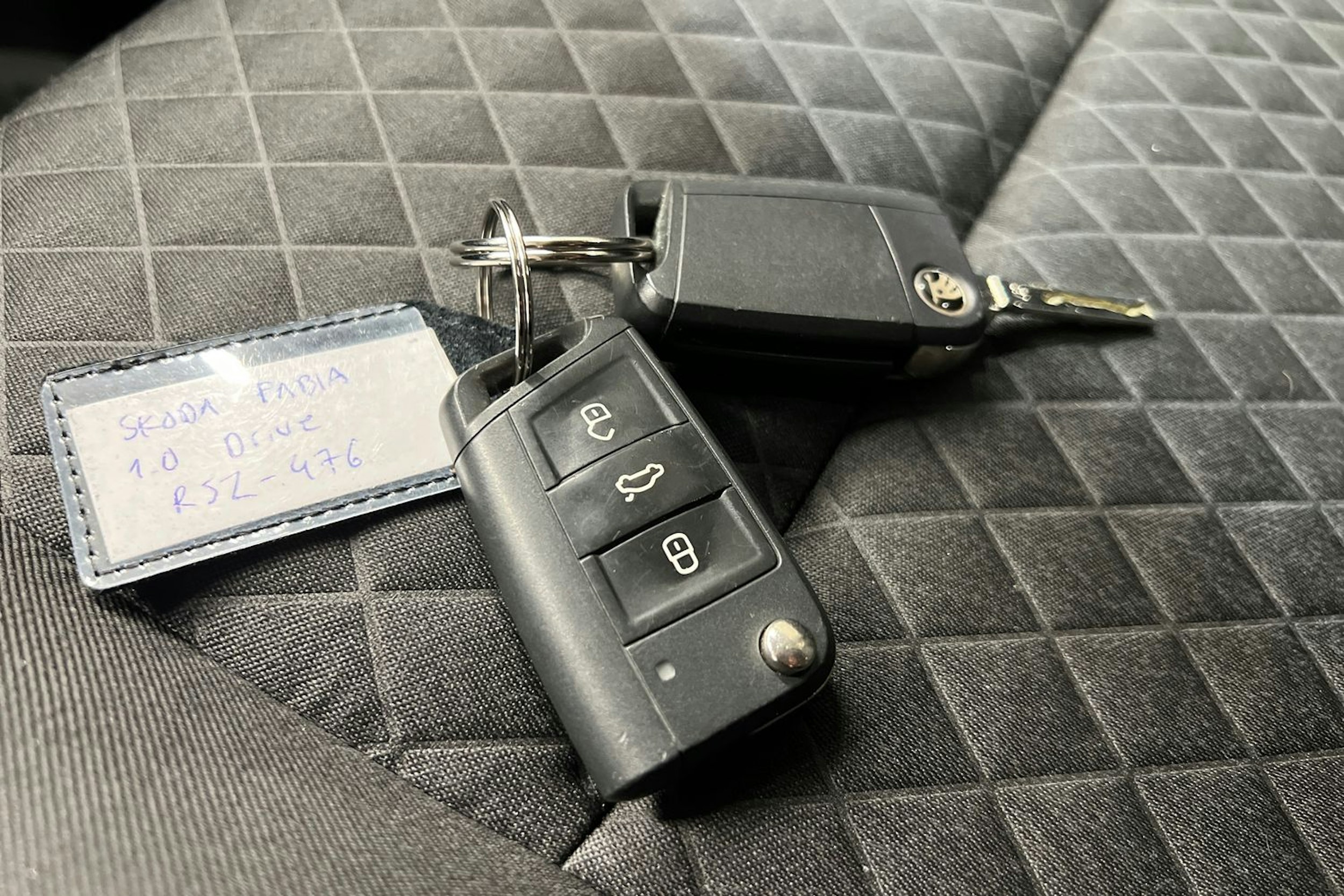 harmaa Skoda Fabia 2017 kuva 16.