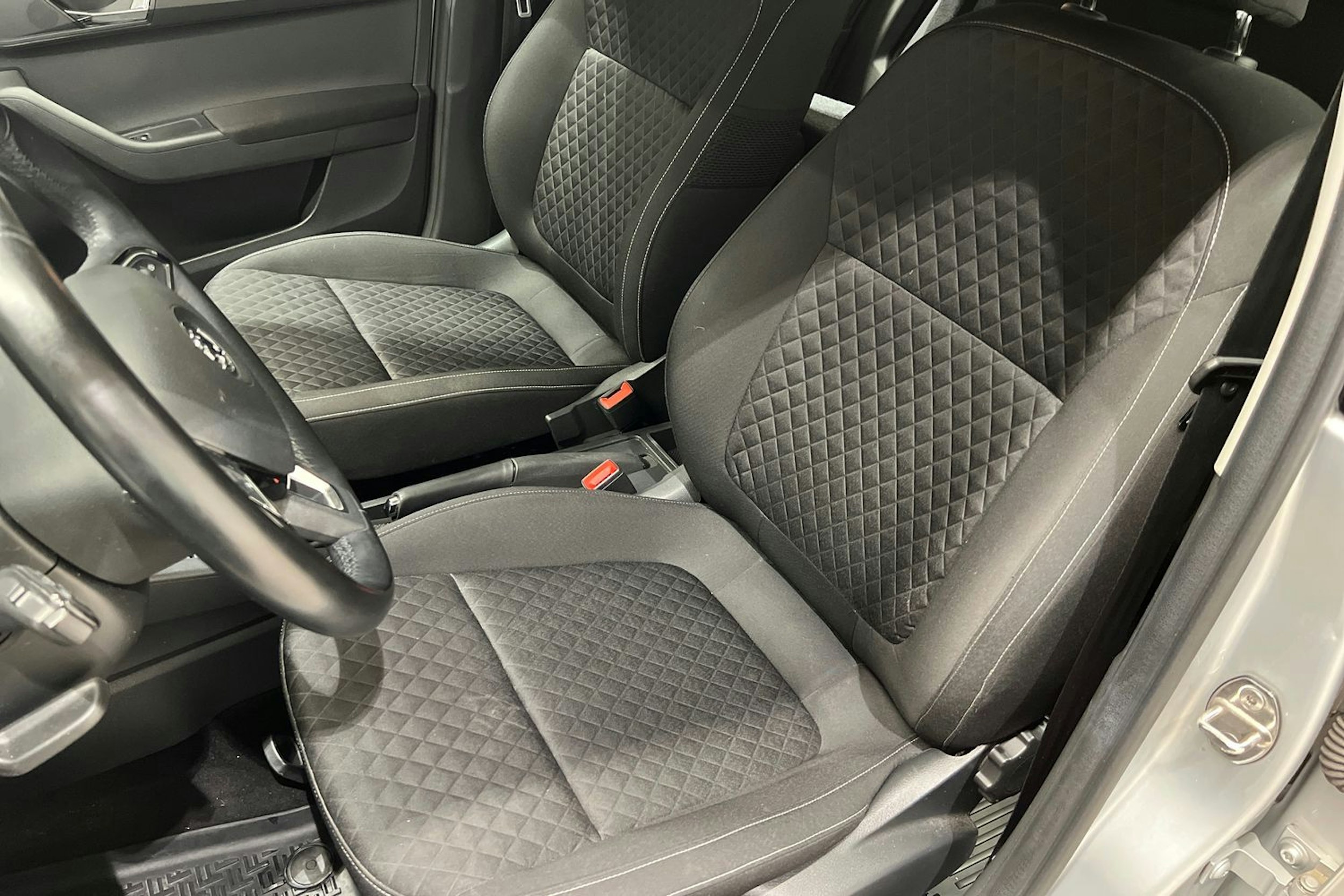 harmaa Skoda Fabia 2017 kuva 17.