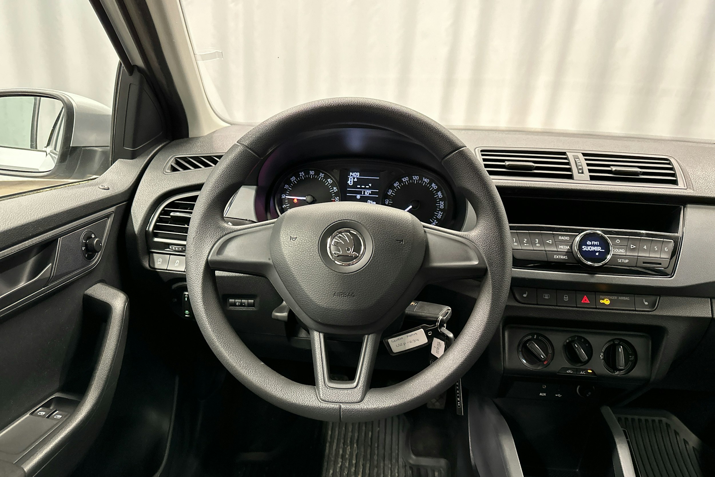 harmaa Skoda Fabia 2017 kuva 8.