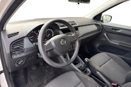valkoinen Skoda Fabia 2017 kuva 3.