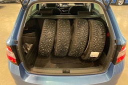 sininen Skoda Fabia 2017 kuva 14.