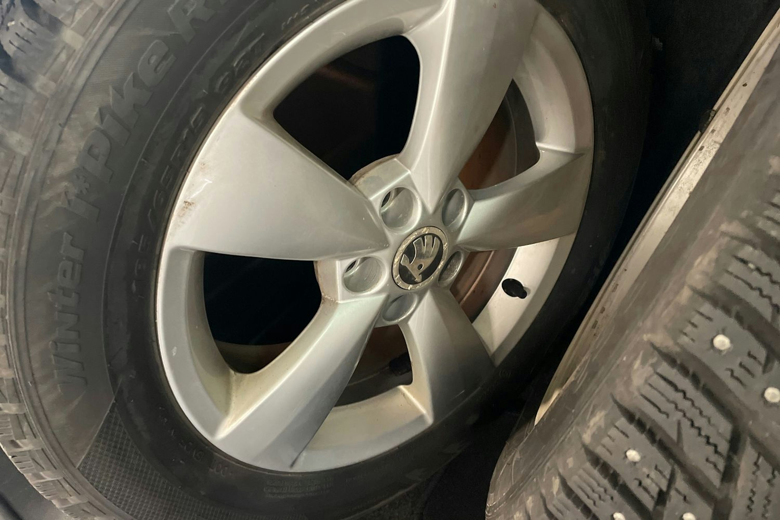 sininen Skoda Fabia 2017 kuva 15.