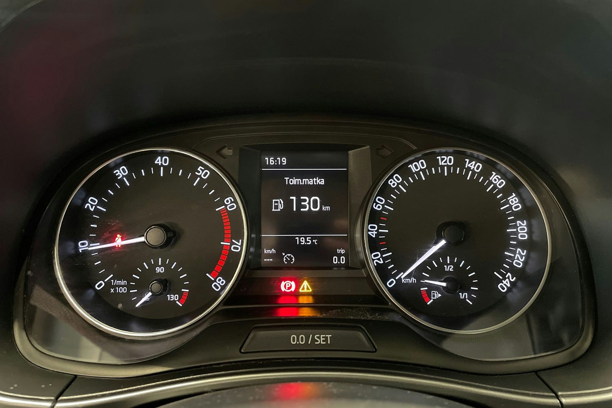 sininen Skoda Fabia 2017 kuva 20.