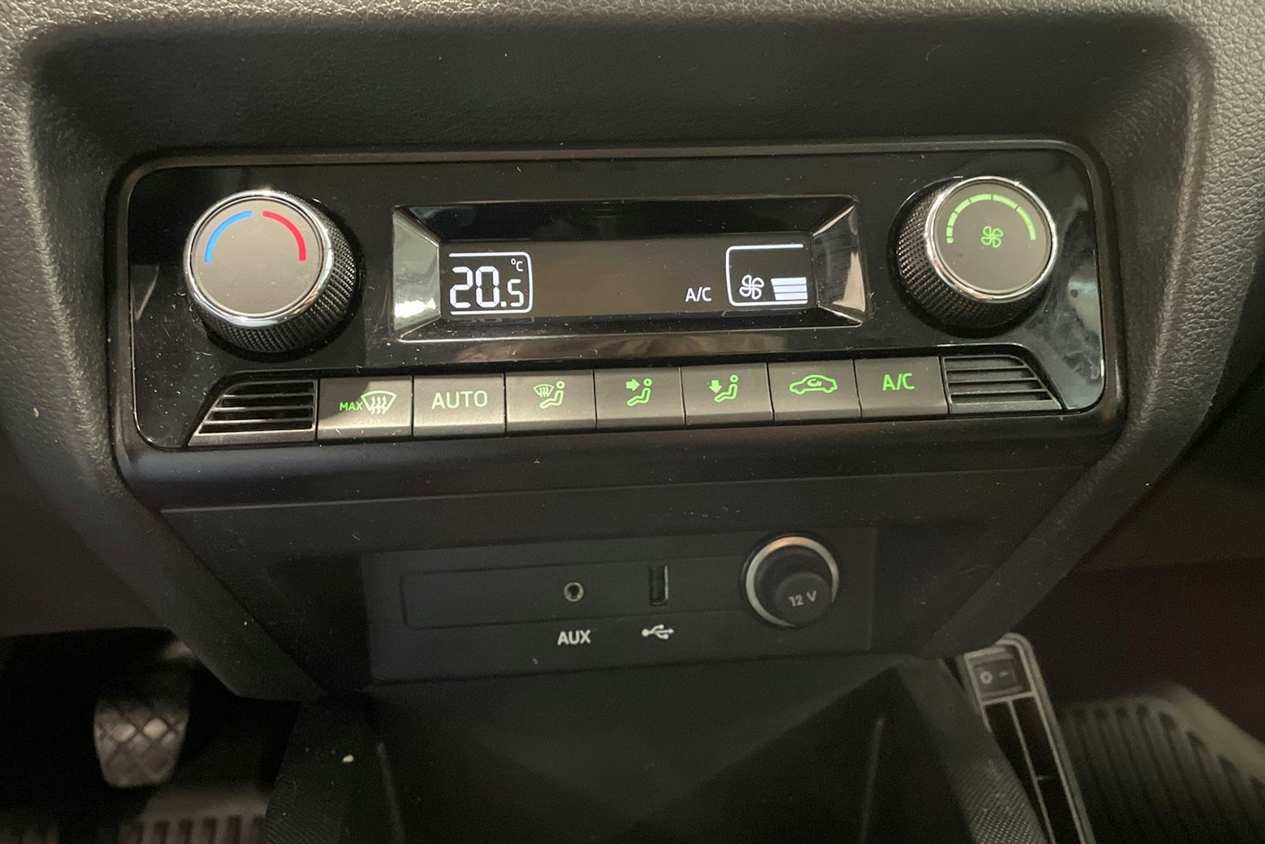 sininen Skoda Fabia 2017 kuva 24.