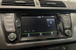 sininen Skoda Fabia 2017 kuva 26.