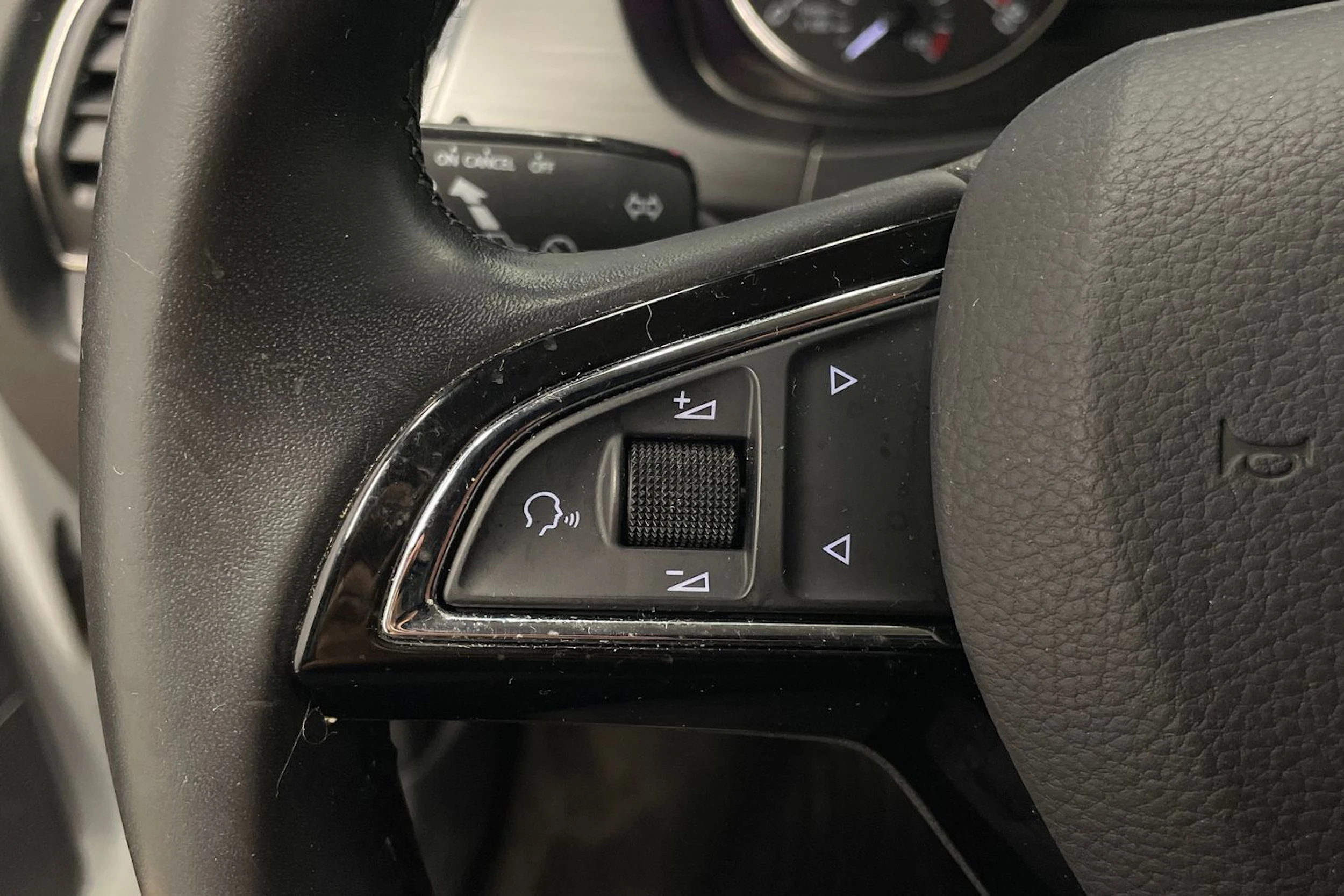 Valkoinen Skoda FABIA 2017 kuva 14.