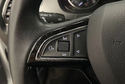 Valkoinen Skoda FABIA 2017 kuva 14.