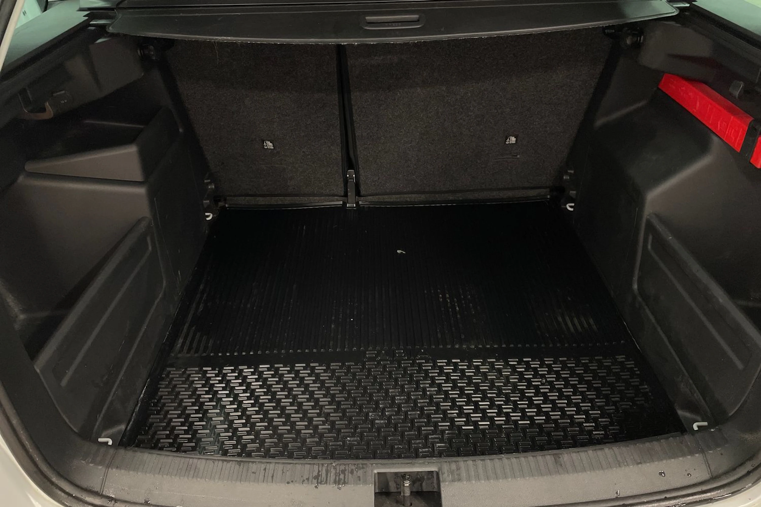 Valkoinen Skoda FABIA 2017 kuva 20.