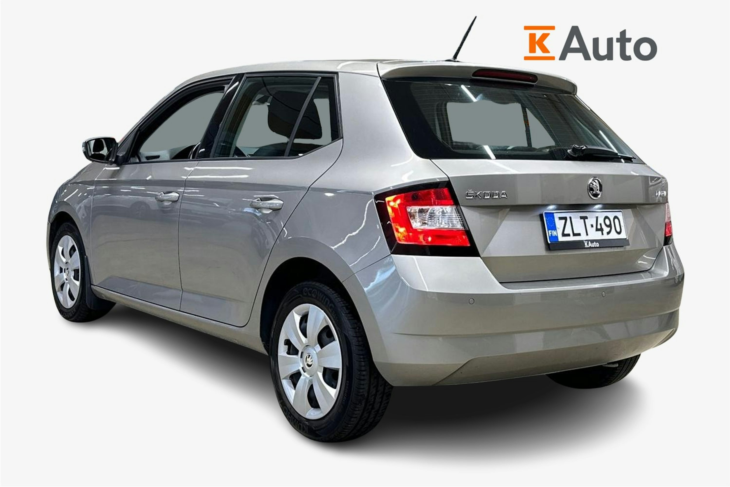 ruskea (beige) Skoda Fabia 2017 kuva 2.