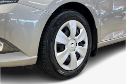 ruskea (beige) Skoda Fabia 2018 kuva 11.