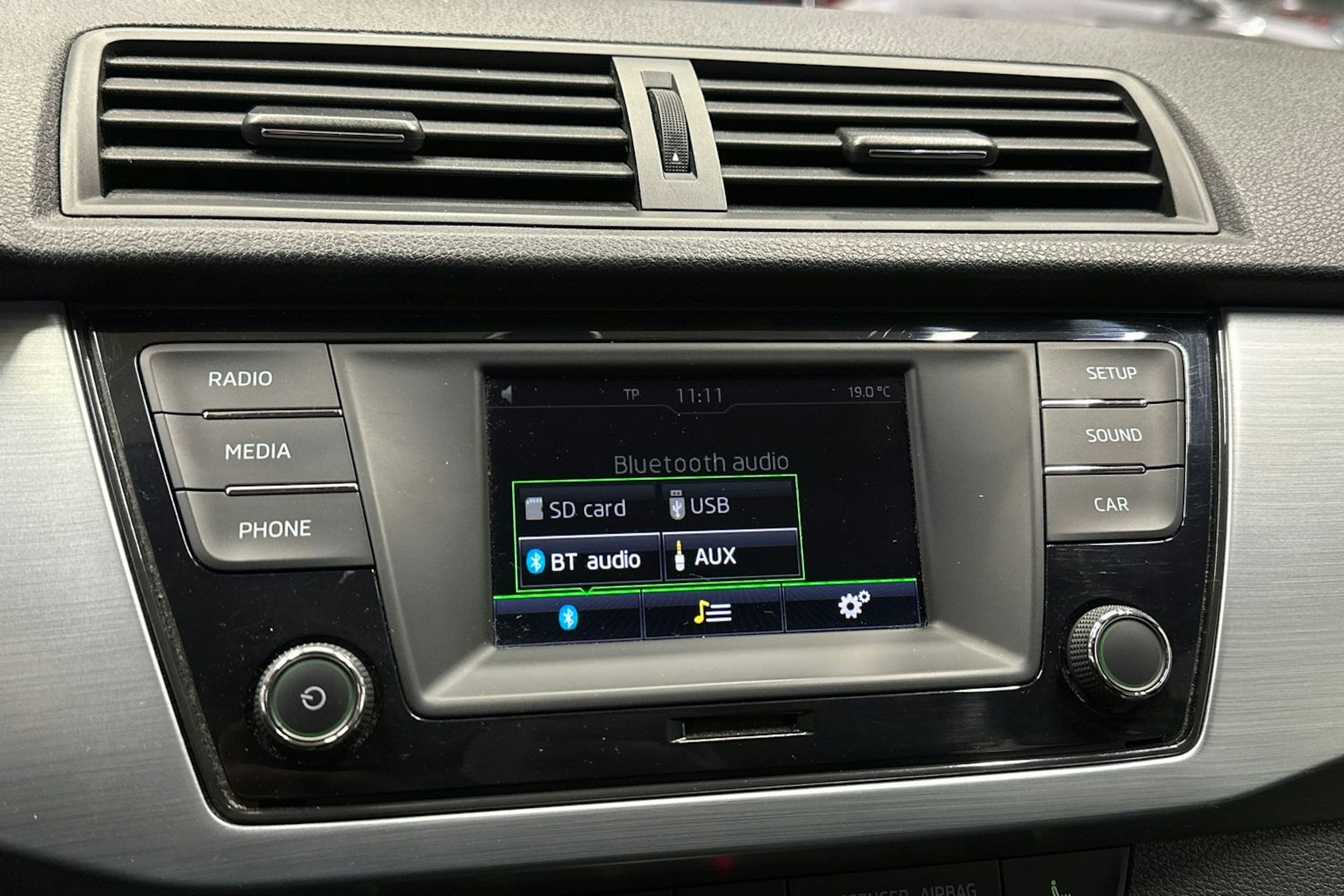 ruskea (beige) Skoda Fabia 2018 kuva 19.