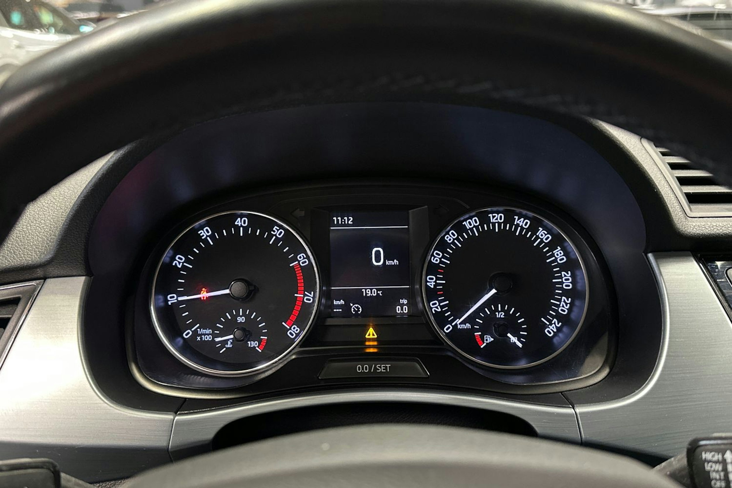 ruskea (beige) Skoda Fabia 2018 kuva 24.