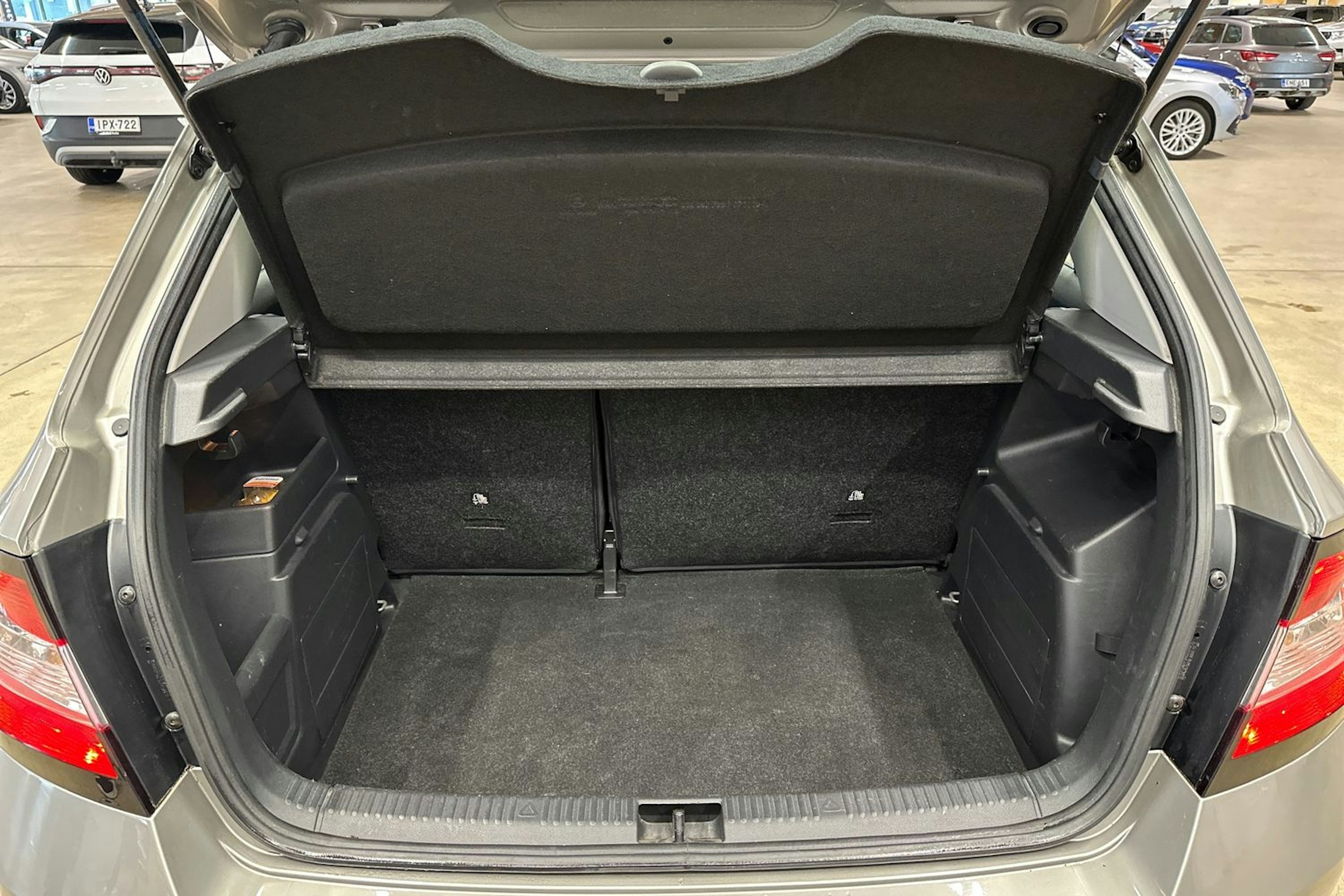 ruskea (beige) Skoda Fabia 2018 kuva 30.