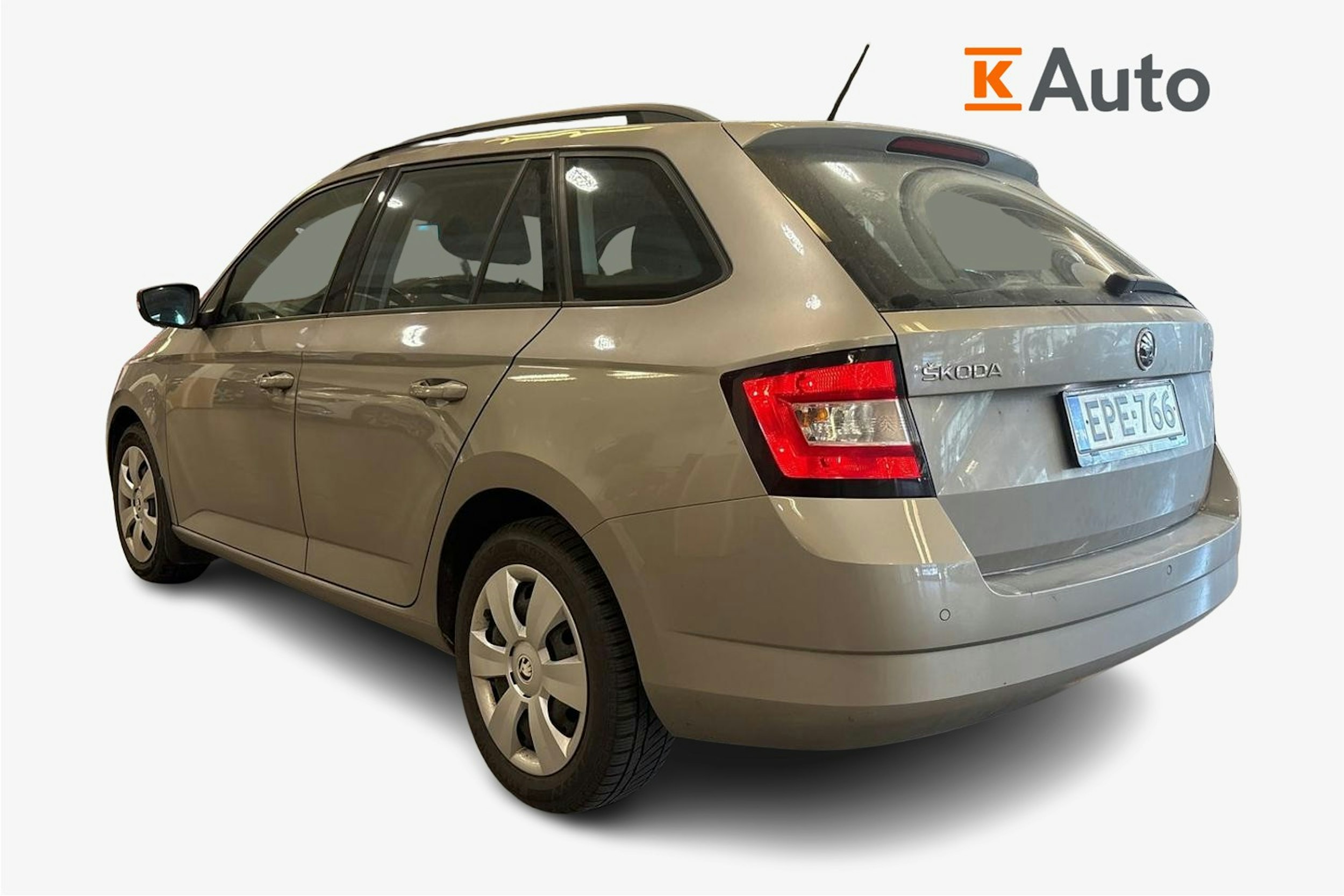 ruskea (beige) Skoda Fabia 2018 kuva 2.