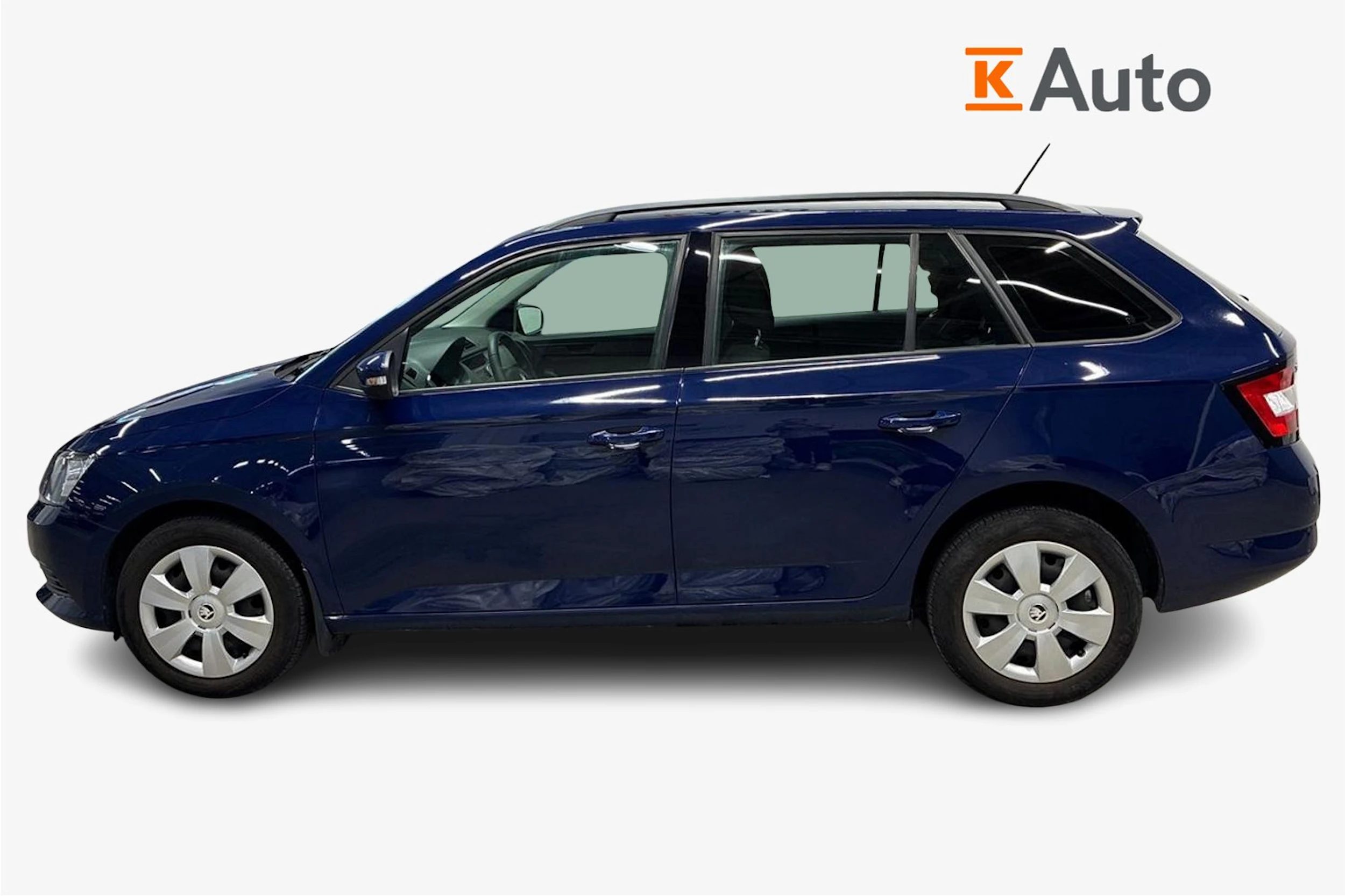 sininen Skoda Fabia 2018 kuva 5.