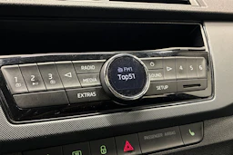 sininen Skoda Fabia 2018 kuva 18.