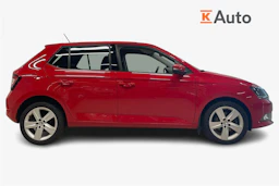 punainen Skoda Fabia 2018 kuva 5.