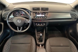 ruskea (beige) Skoda Fabia 2018 kuva 9.