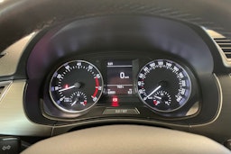 ruskea (beige) Skoda Fabia 2018 kuva 14.