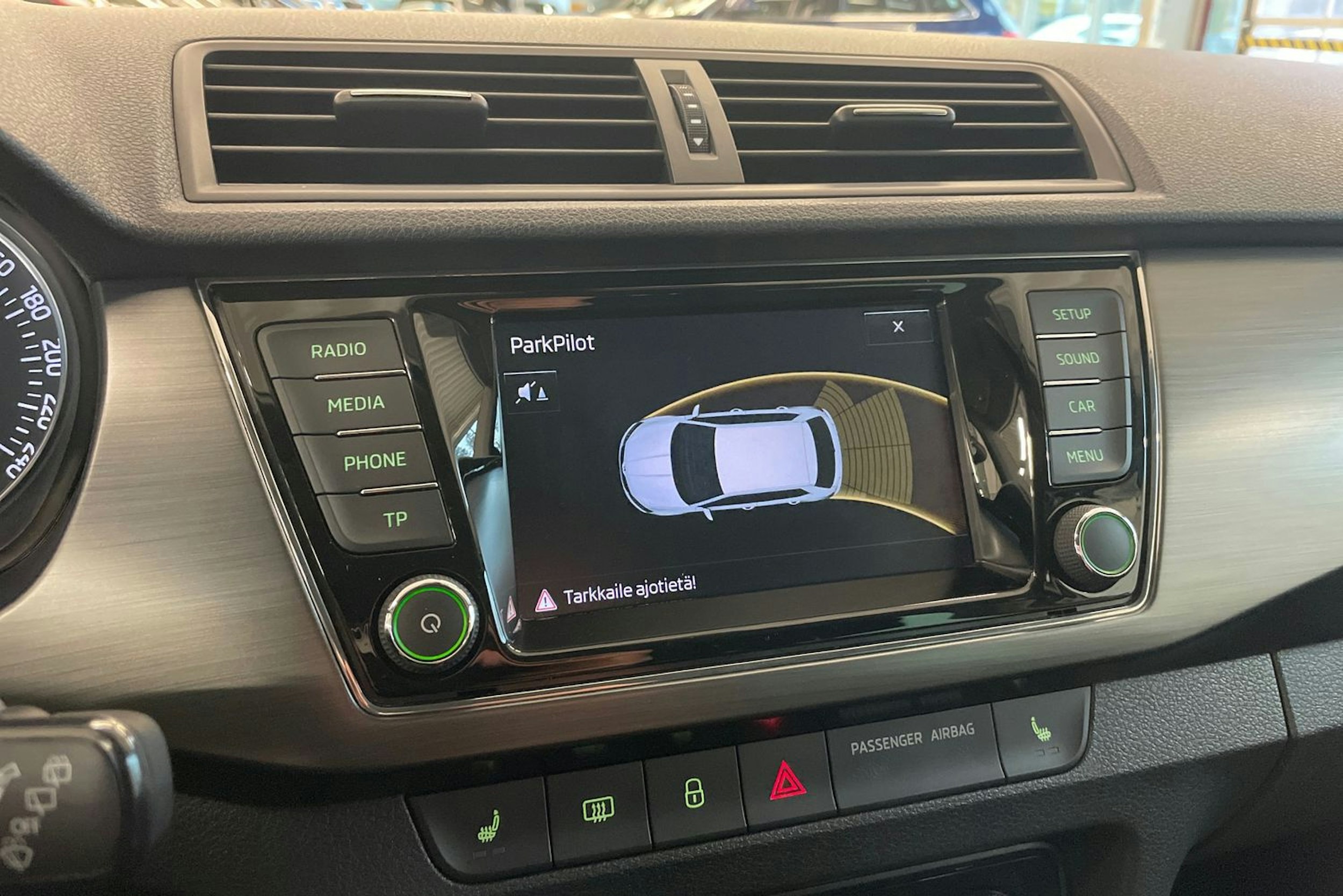 ruskea (beige) Skoda Fabia 2018 kuva 18.