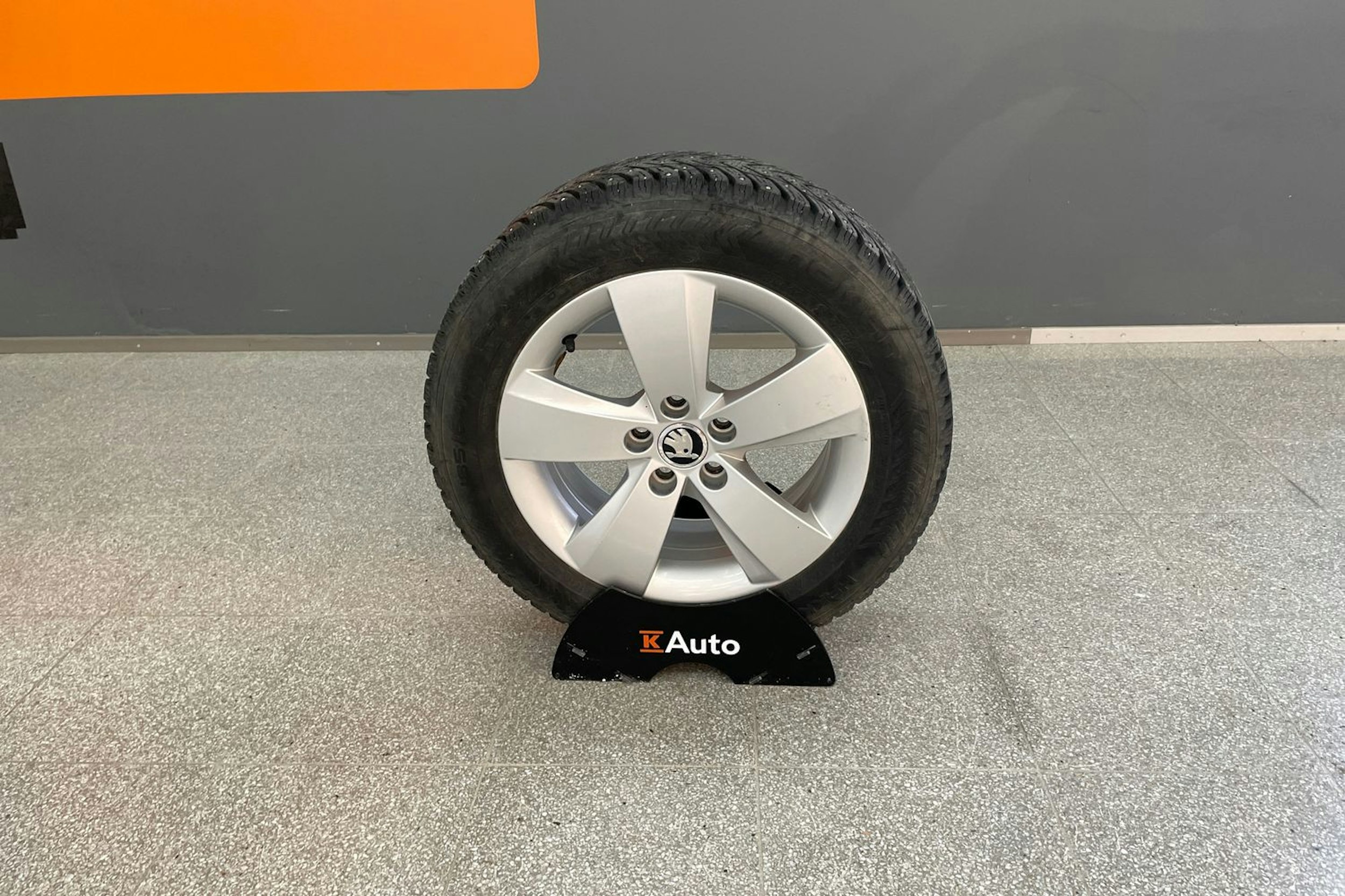 ruskea (beige) Skoda Fabia 2018 kuva 25.