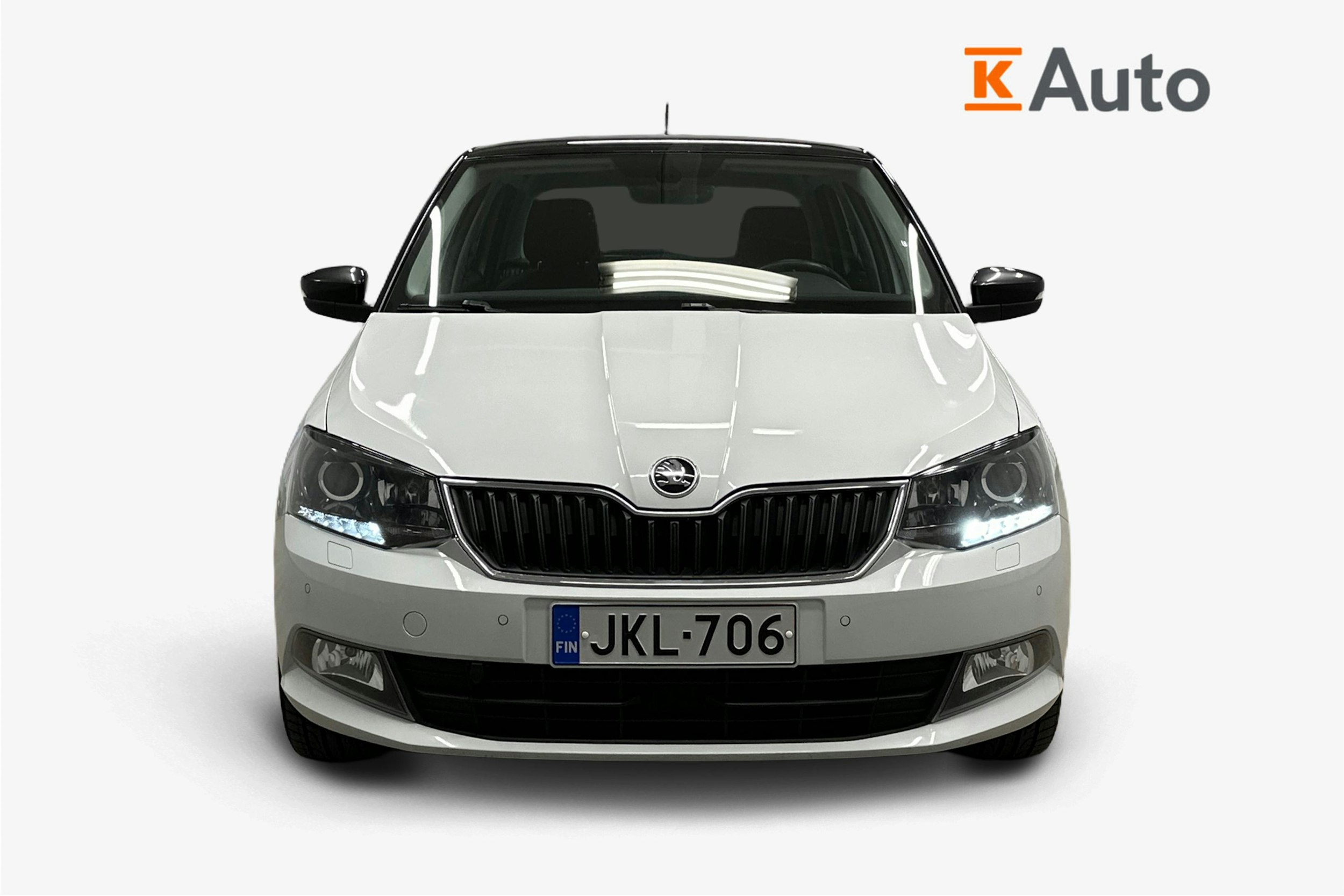 valkoinen Skoda Fabia 2018 kuva 5.