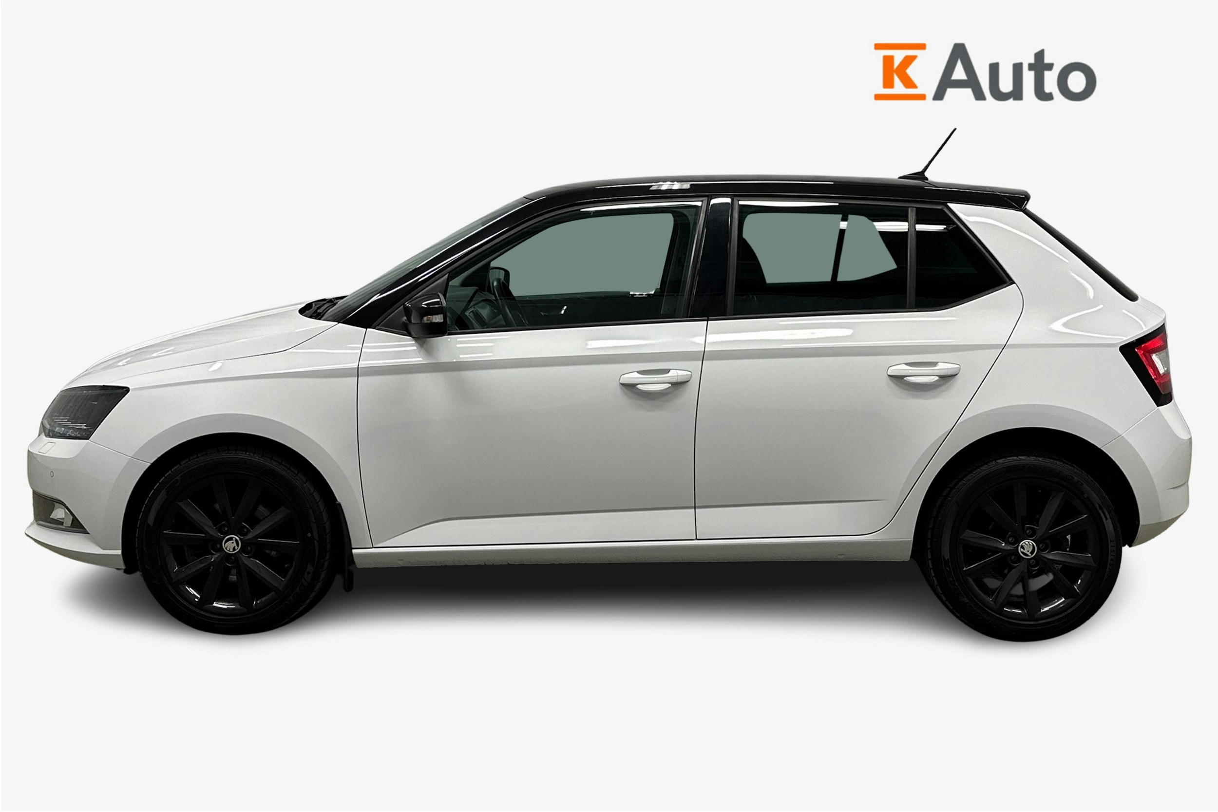 valkoinen Skoda Fabia 2018 kuva 6.