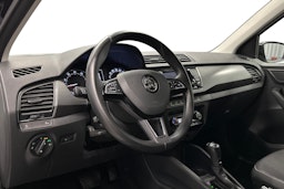 valkoinen Skoda Fabia 2018 kuva 7.
