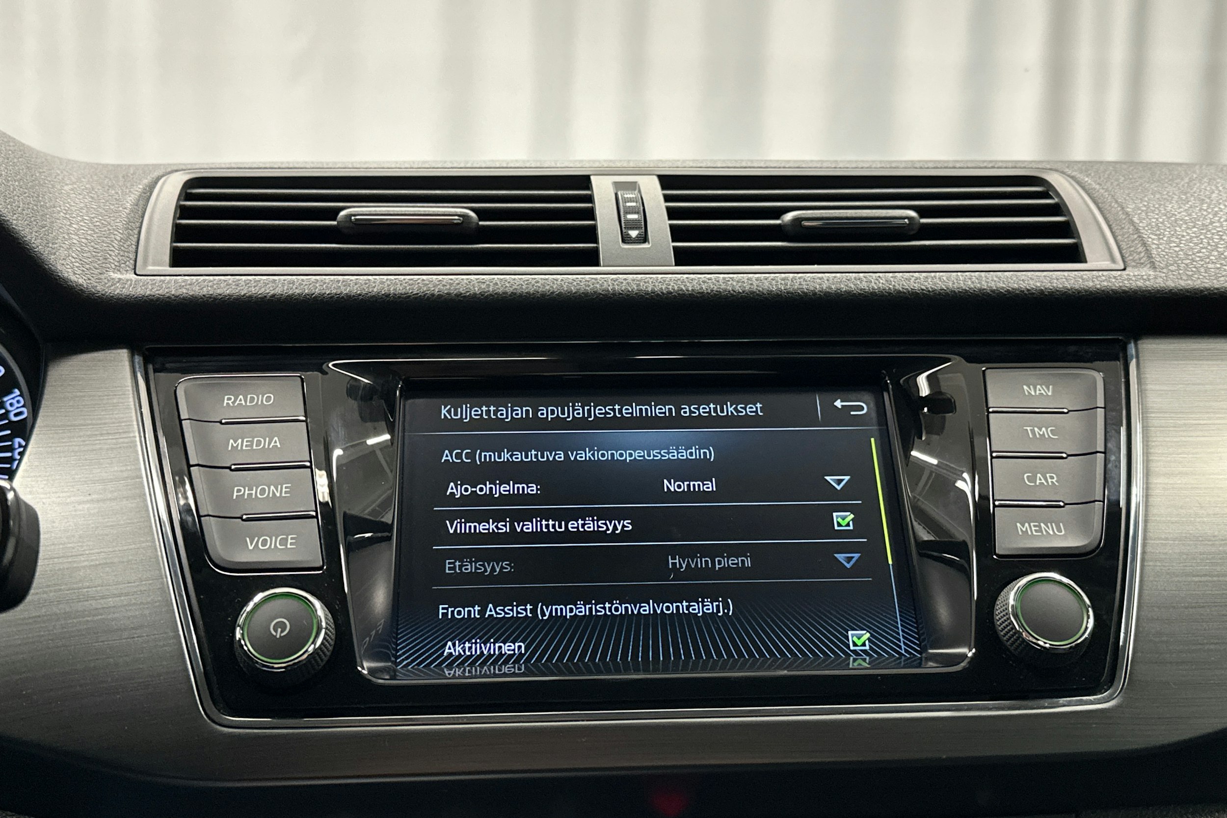 valkoinen Skoda Fabia 2018 kuva 27.