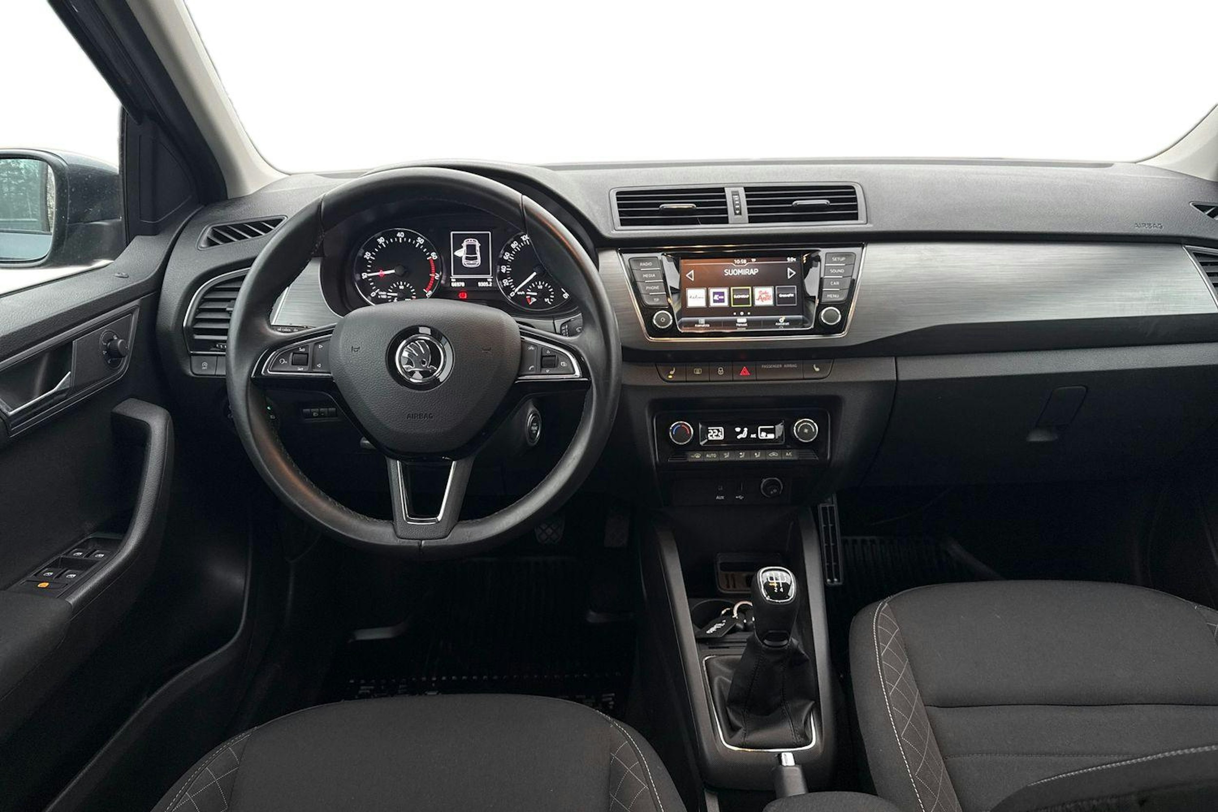 Harmaa Skoda FABIA 2018 kuva 9.