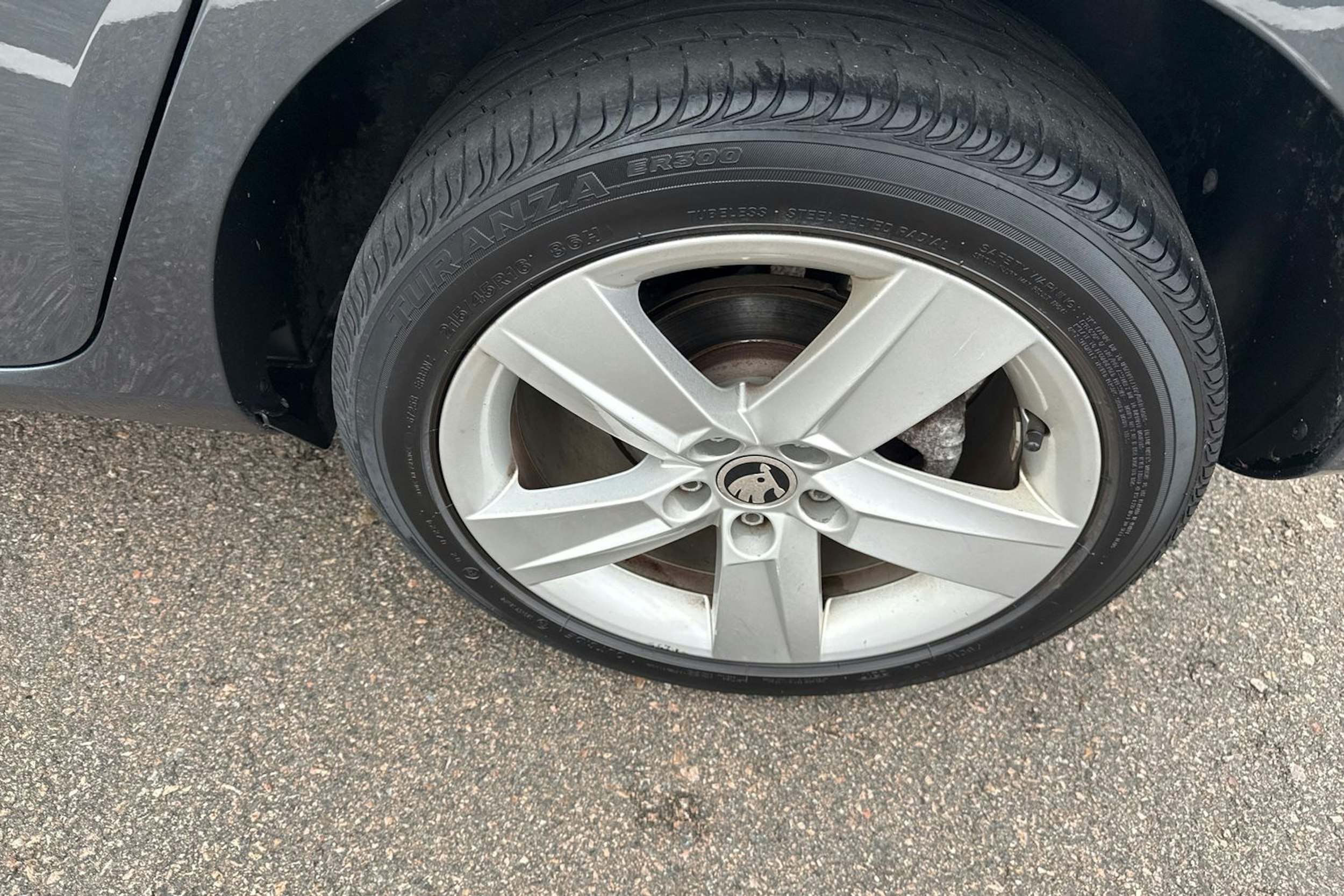 Harmaa Skoda FABIA 2018 kuva 11.