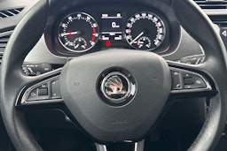 Harmaa Skoda FABIA 2018 kuva 14.