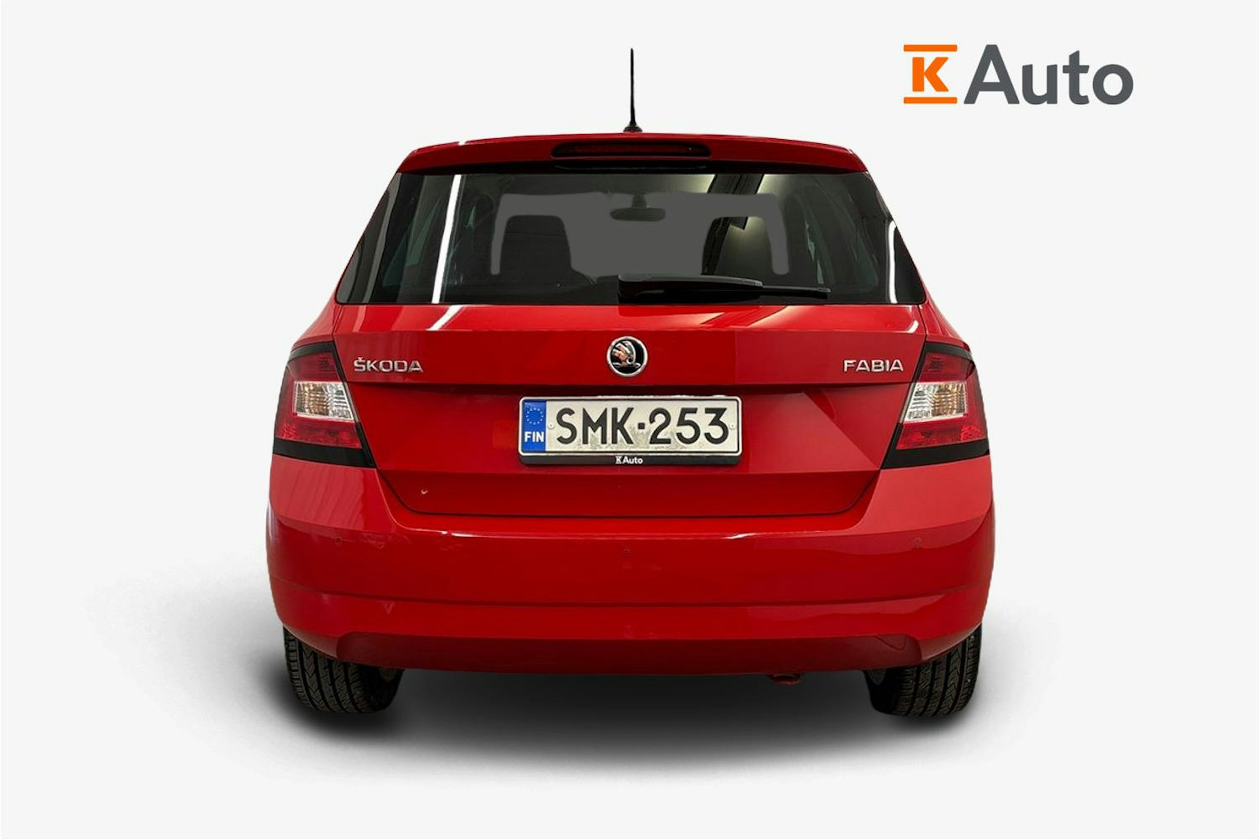 punainen Skoda Fabia 2018 kuva 3.