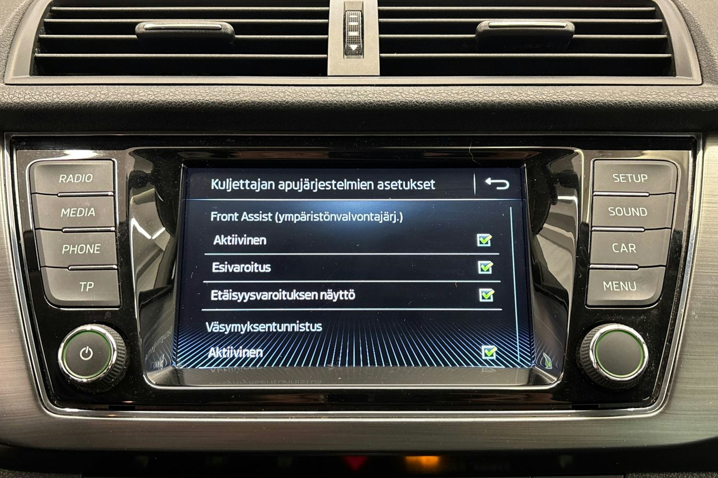 punainen Skoda Fabia 2018 kuva 20.